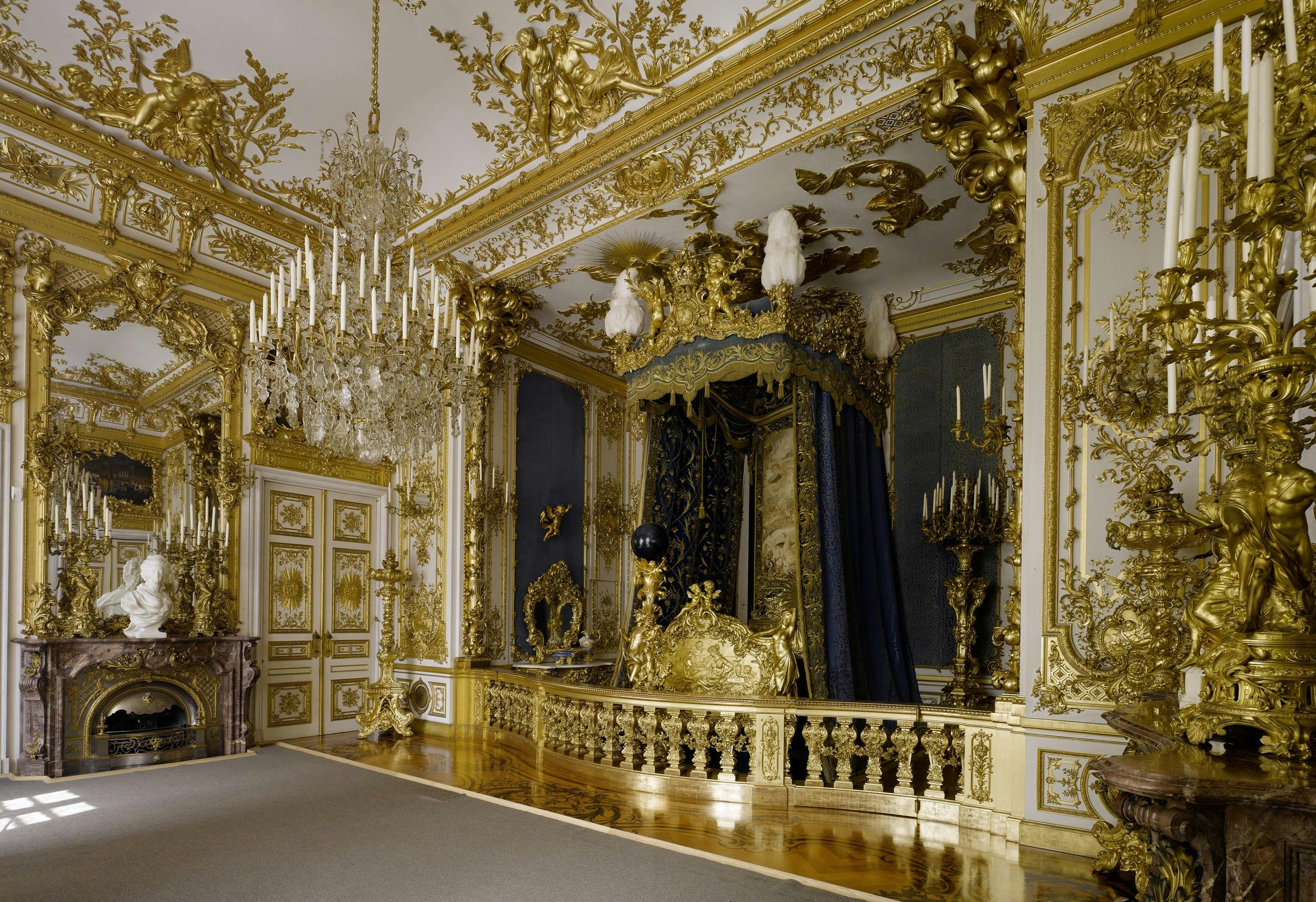 Herrenchiemsee Palace Bedroom.jpg