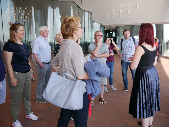 Elbphilharmonie Premium Tour with Franzbrötchen and Coffee