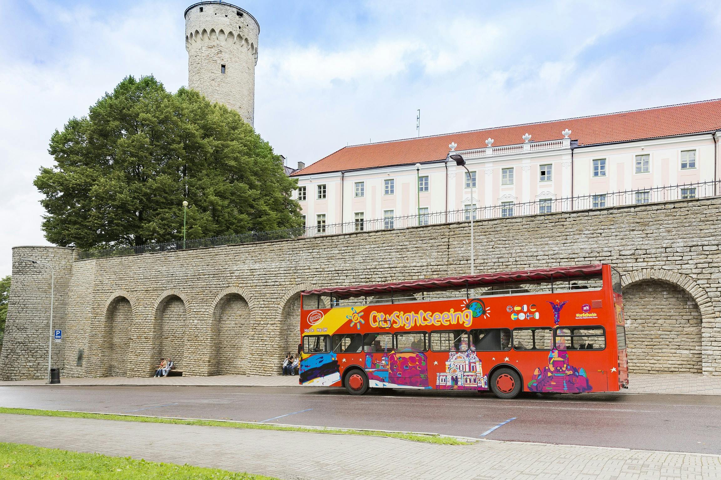 Tallinn hop-on hop-off bus tour 4.jpg