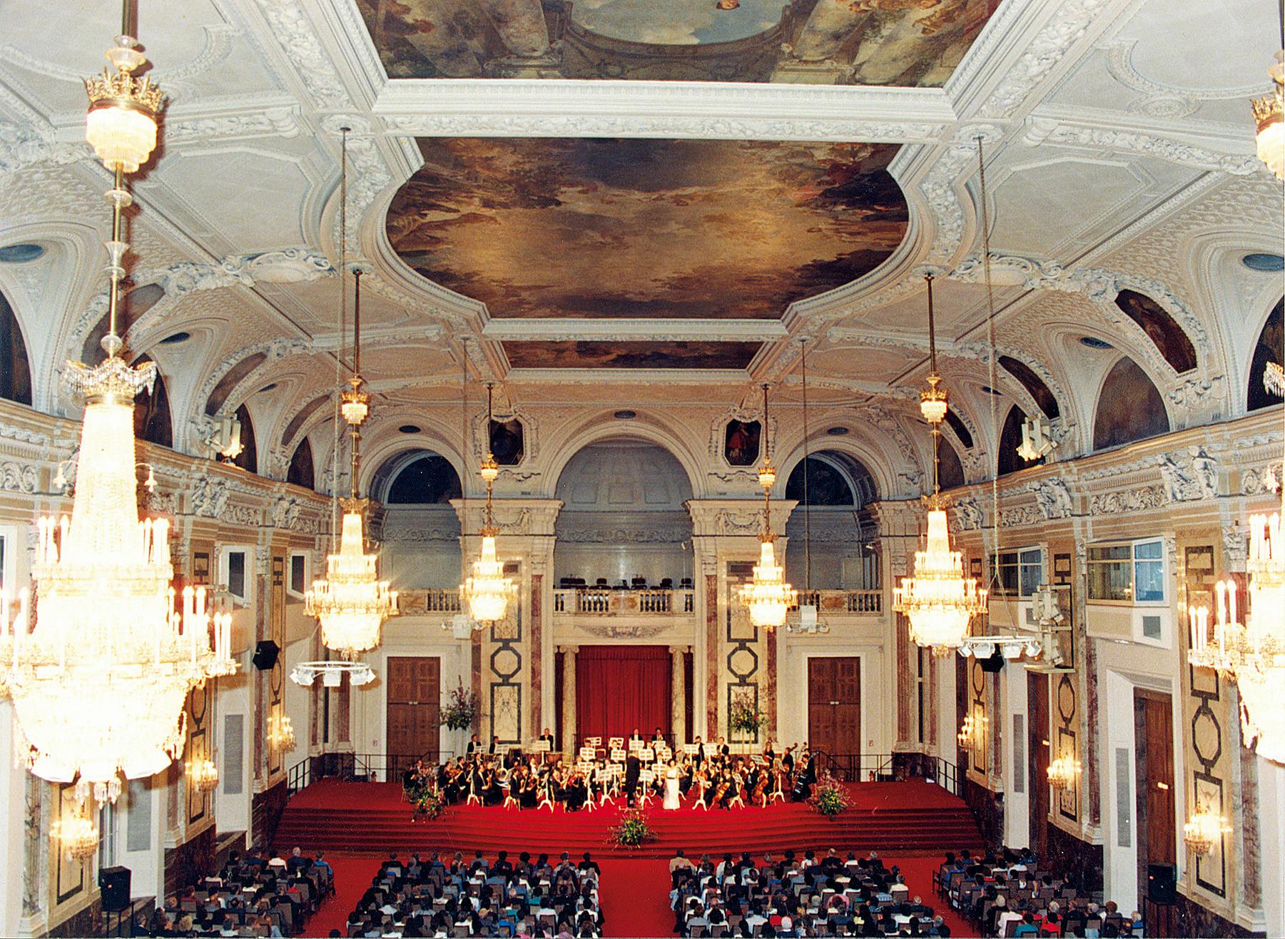 Vienna Hofburg Orchestra (1).jpg