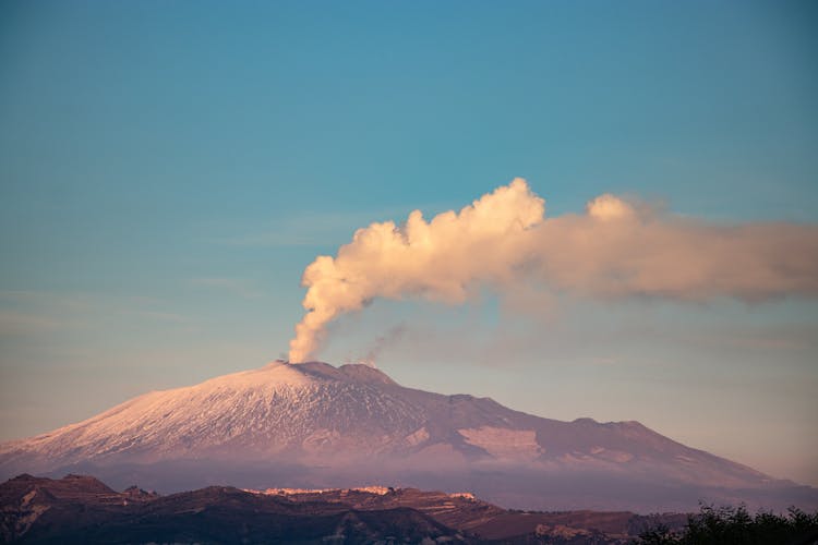 Etna wine tour from Messina