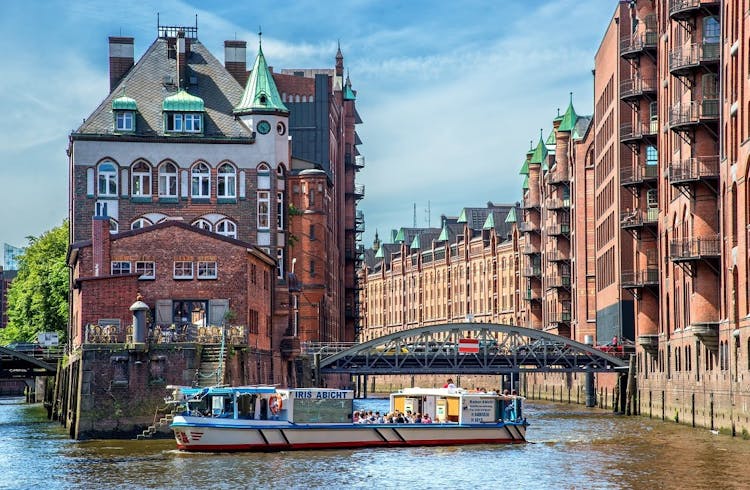 Elbphilharmonie guided tour and Hamburg Port cruise combo ticket