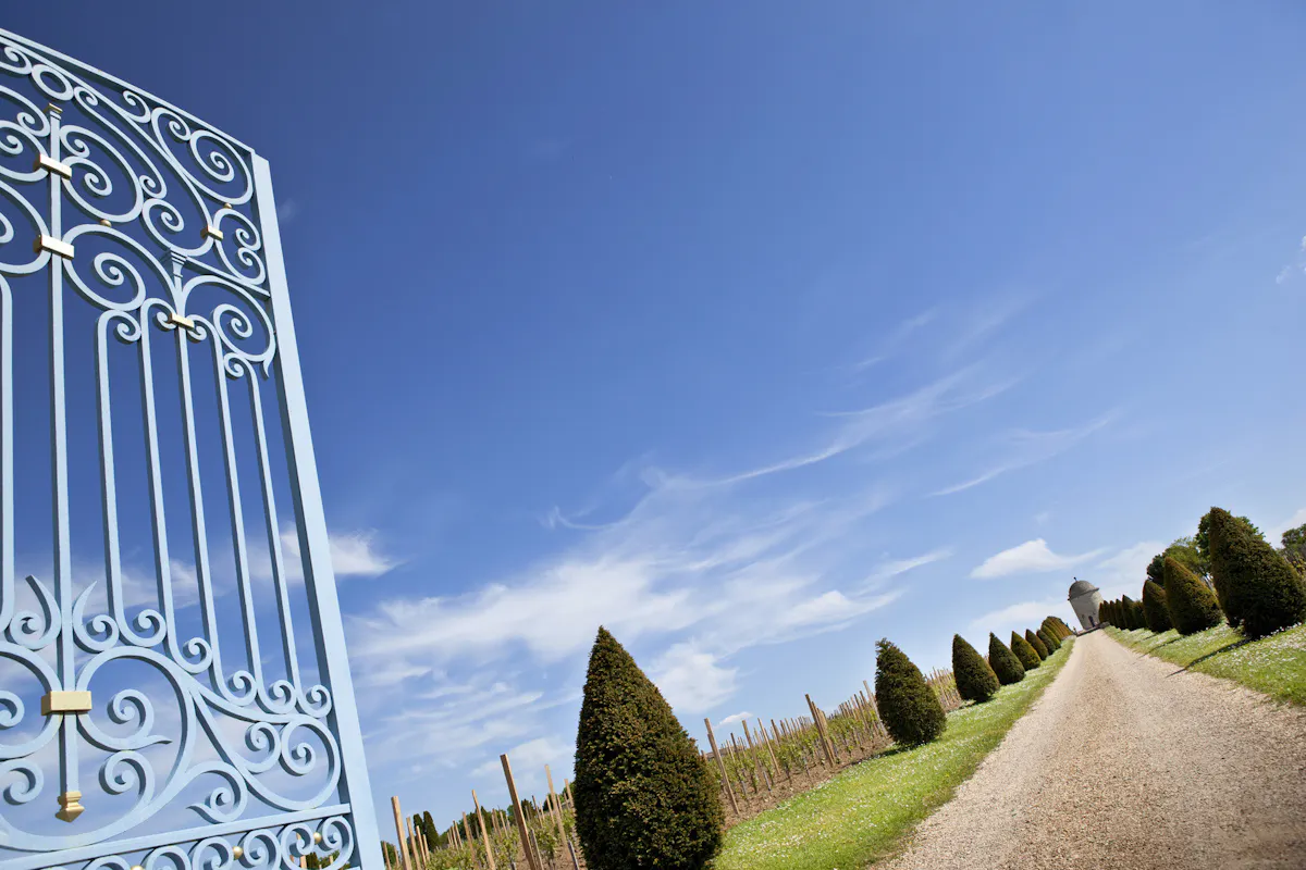 Château entrée.jpg