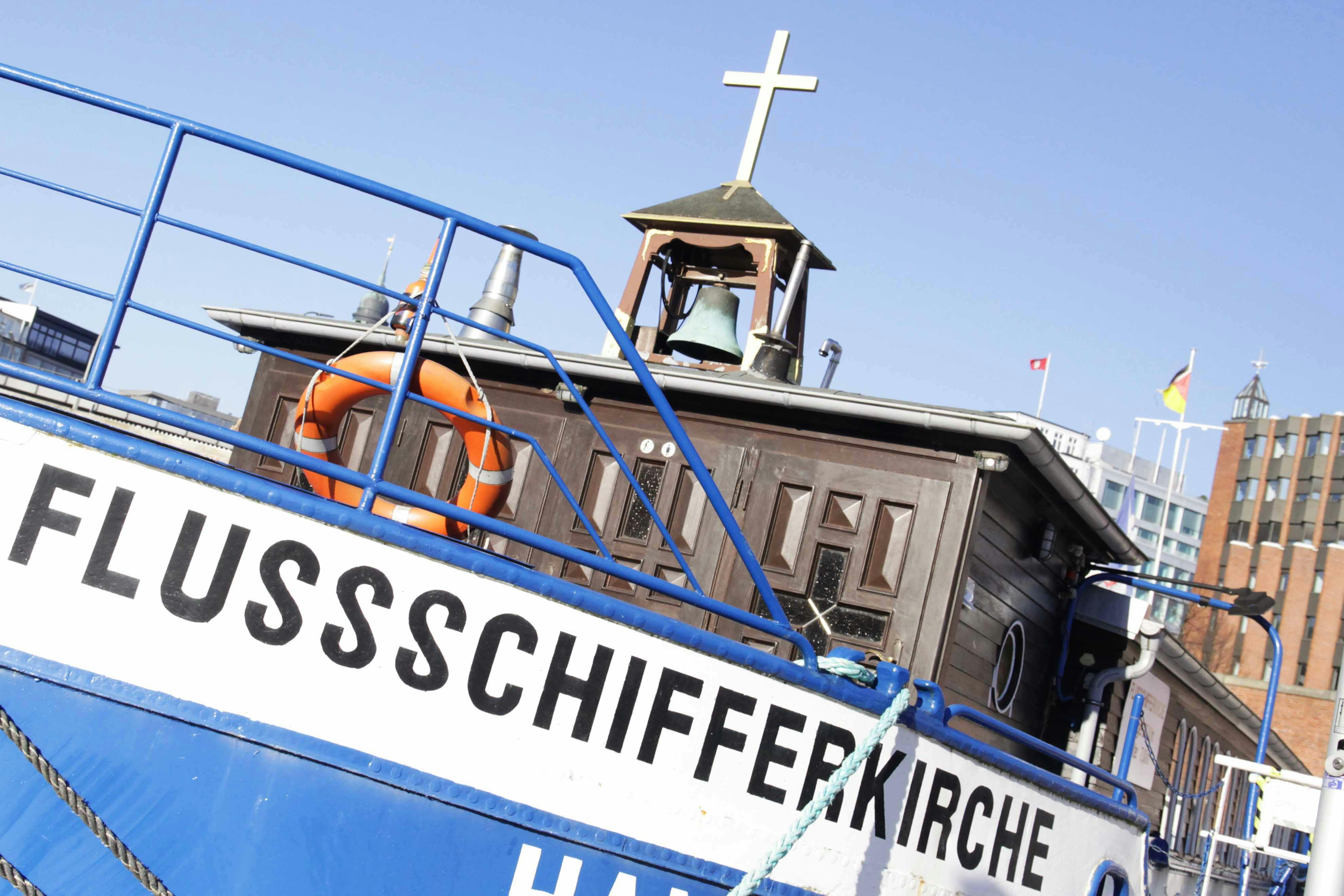 Discover Hamburg walking tour_Flussschifferkirche_Schiff.jpg