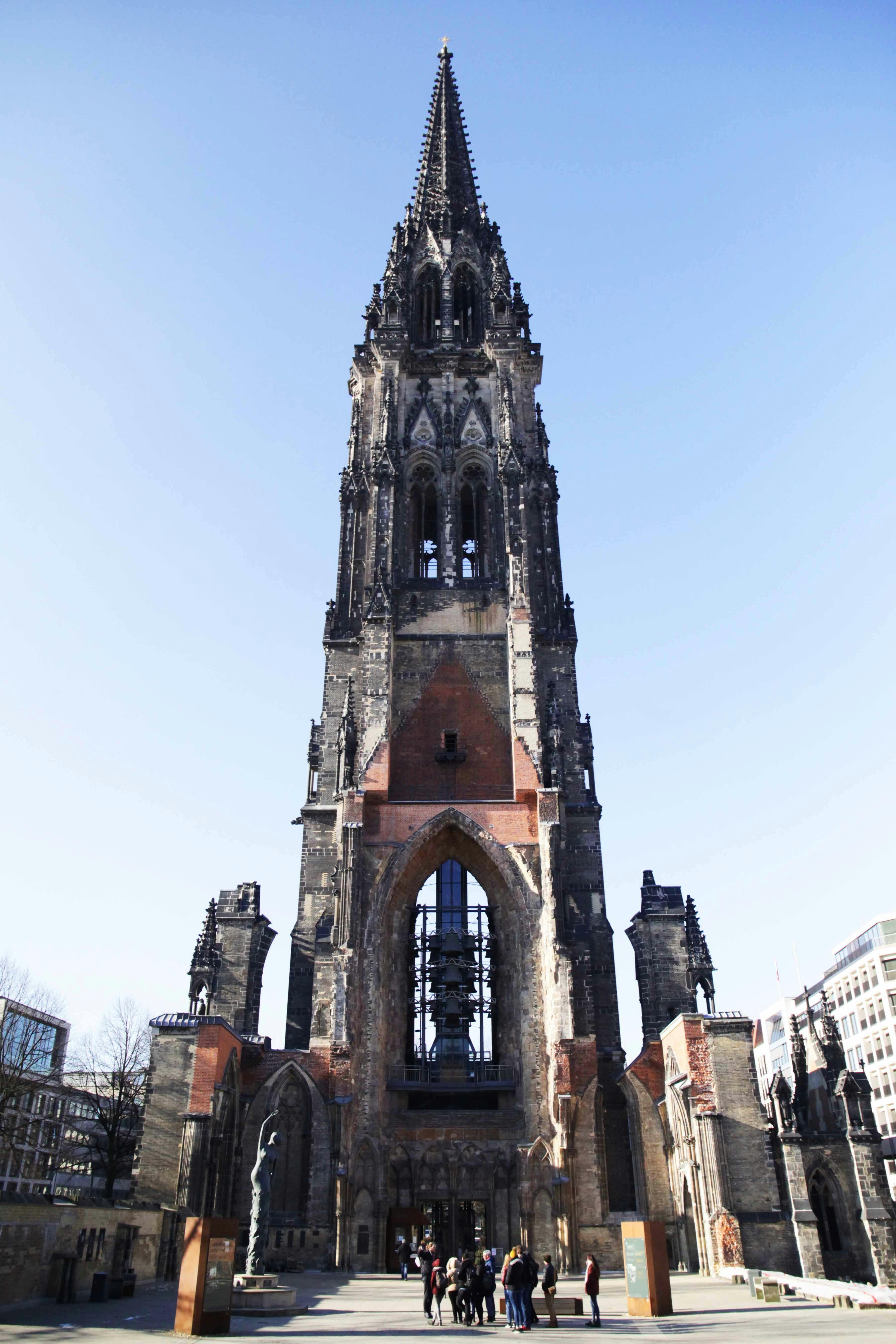 Discover Hamburg walking tour_St Nikolai.jpg