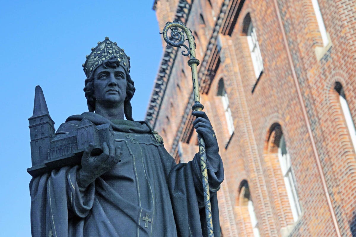 Discover Hamburg walking tour_Trostbruecke Ansgar.jpg