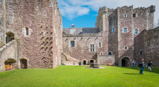 Doune Courtyard TOURCMS.jpg