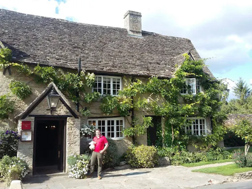 Cotswolds_inn.jpg