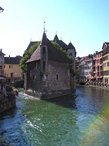 Annecy and Geneva in one day tour from Geneva