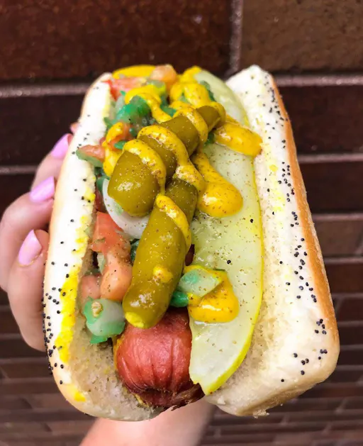 Chicago favorites food walking tour 1.jpg