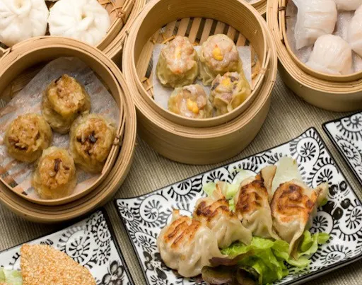 Chicago Chinatown food walking tour 4.jpg