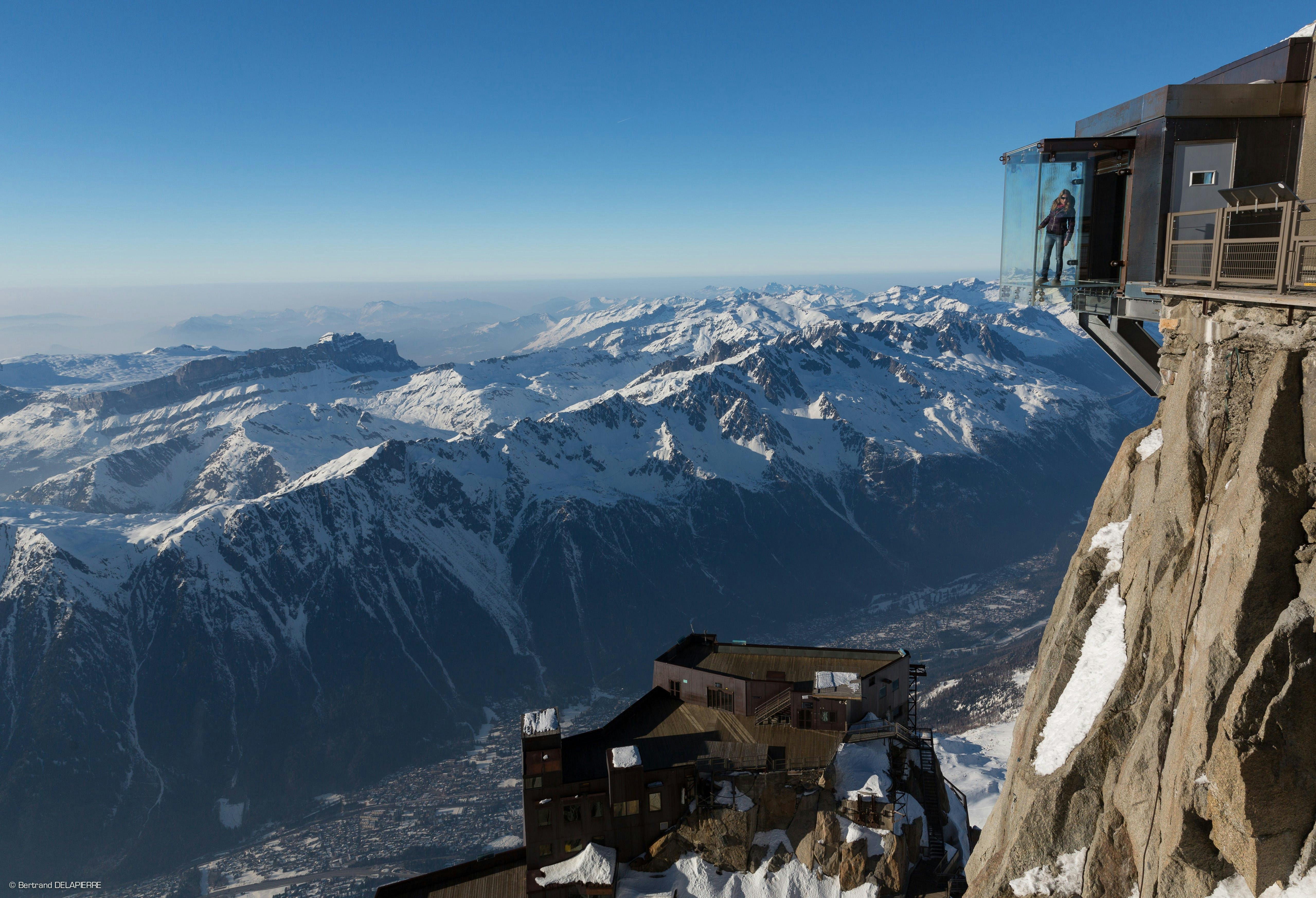 Chamonix Mont Blanc guided day trip with cable car ride_skywalk Aiuguille du Midi.jpeg