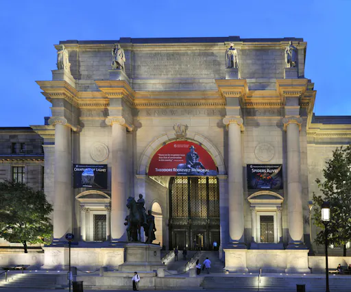 AMNH_exterior4.jpg