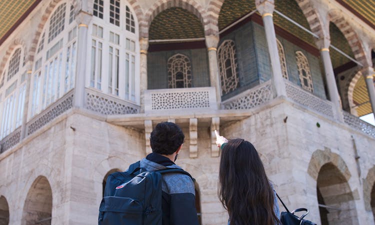 Topkapi Palace fast track ticket, highlights tour and audio guide