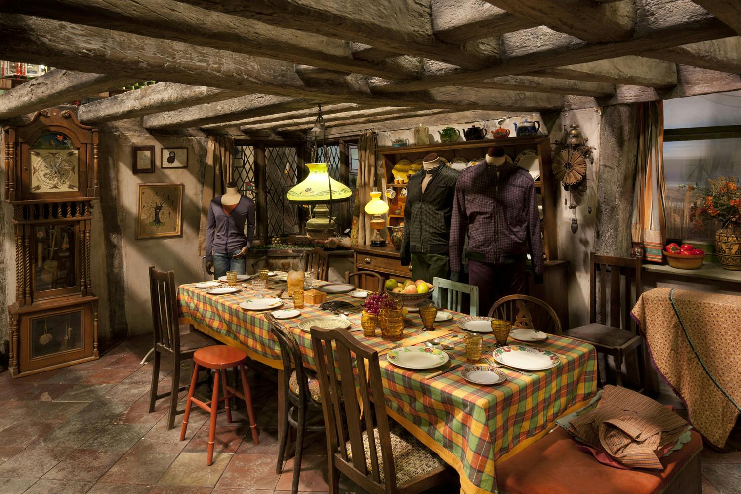 Sets-Weasley_Kitchen.jpg