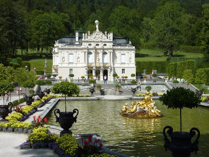 VIP tour to Linderhof Palace and Neuschwanstein Castle from Munich