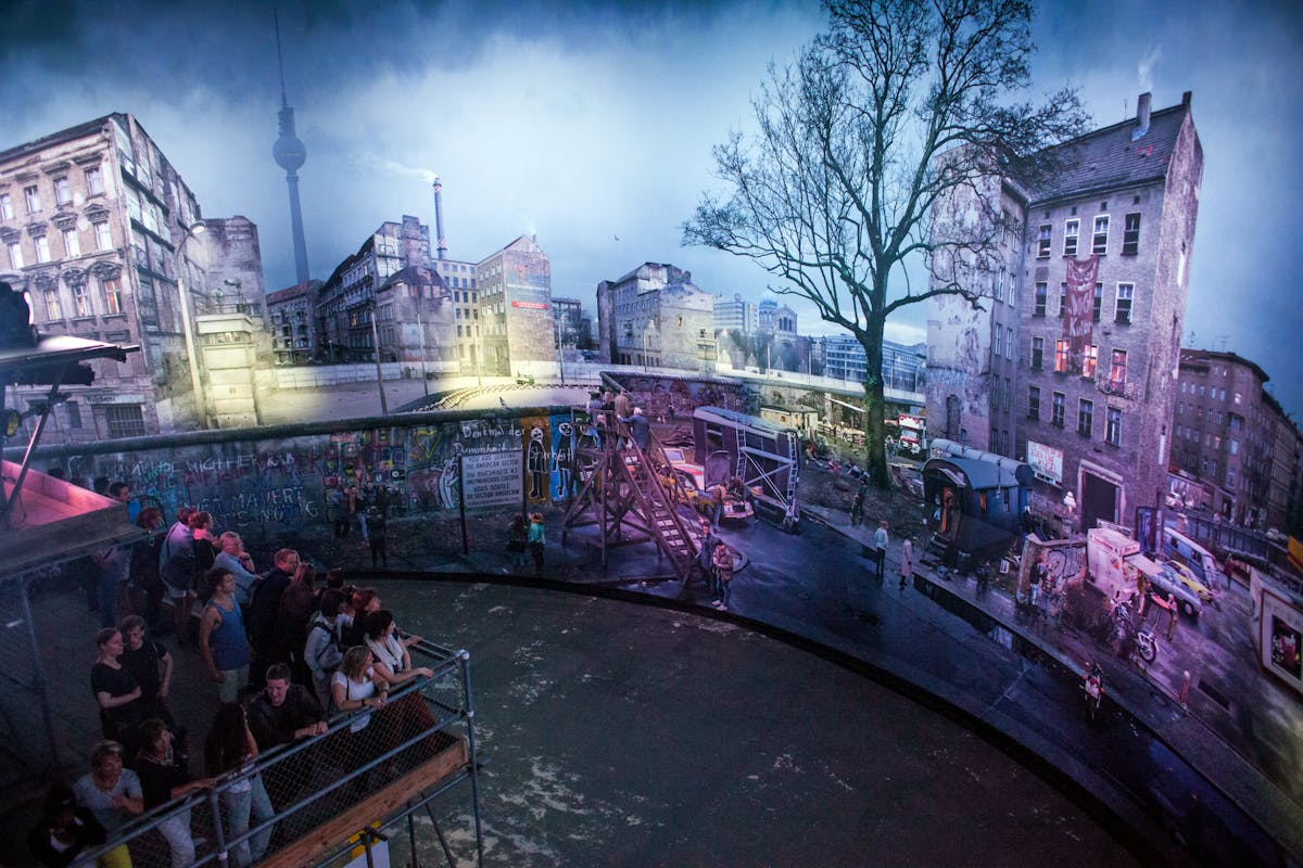 Berlin Museum Island THE WALL PANORAMA exhibition entrance tickets 2.jpg