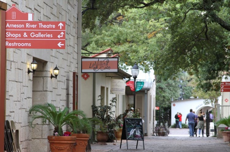 San Antonio: The Grand Historic City morning tour