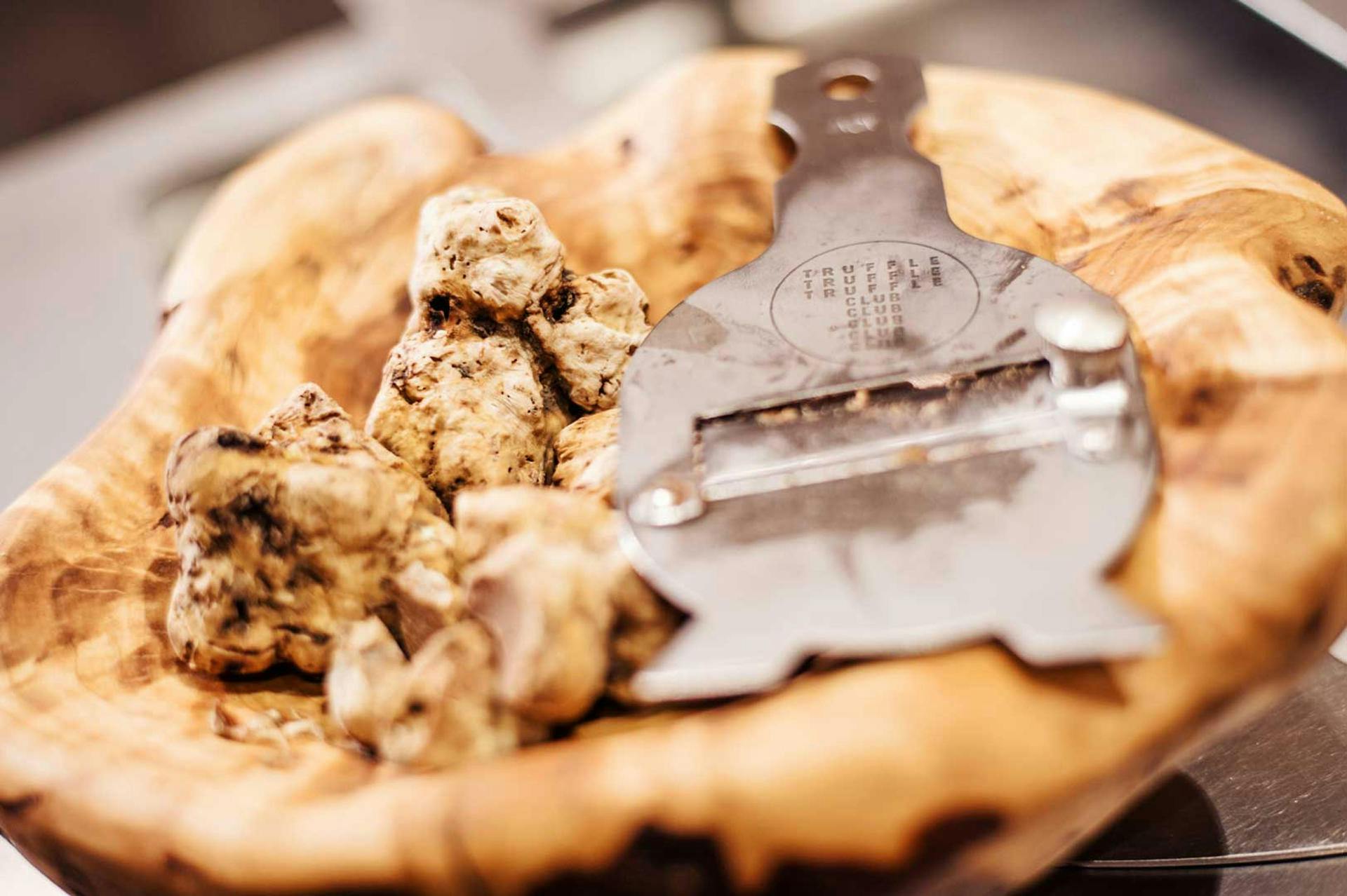 Alba White Truffle Fair (2).jpg