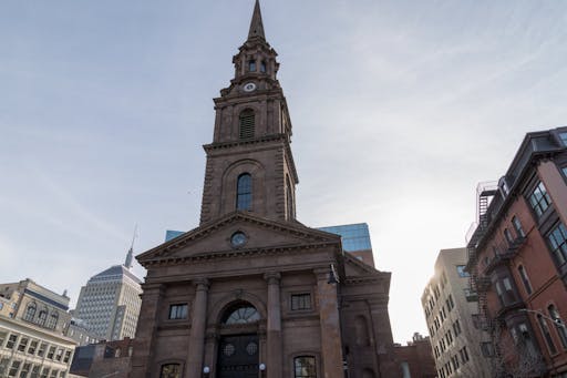 c-fakepath-urban-adventures-usa_boston_church_steeple_view.jpg