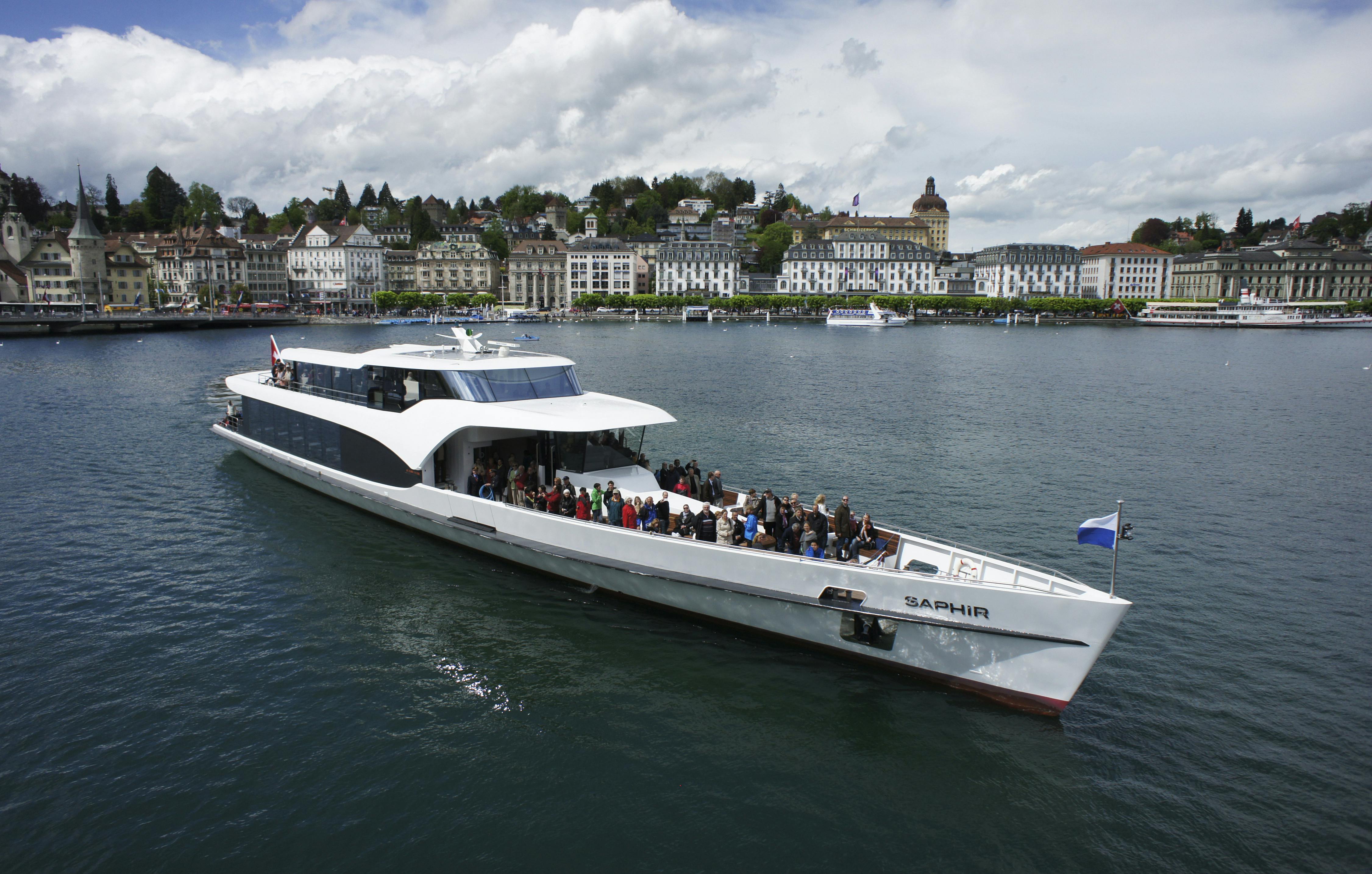 Panorama-Yacht Saphir Lucerne.JPG