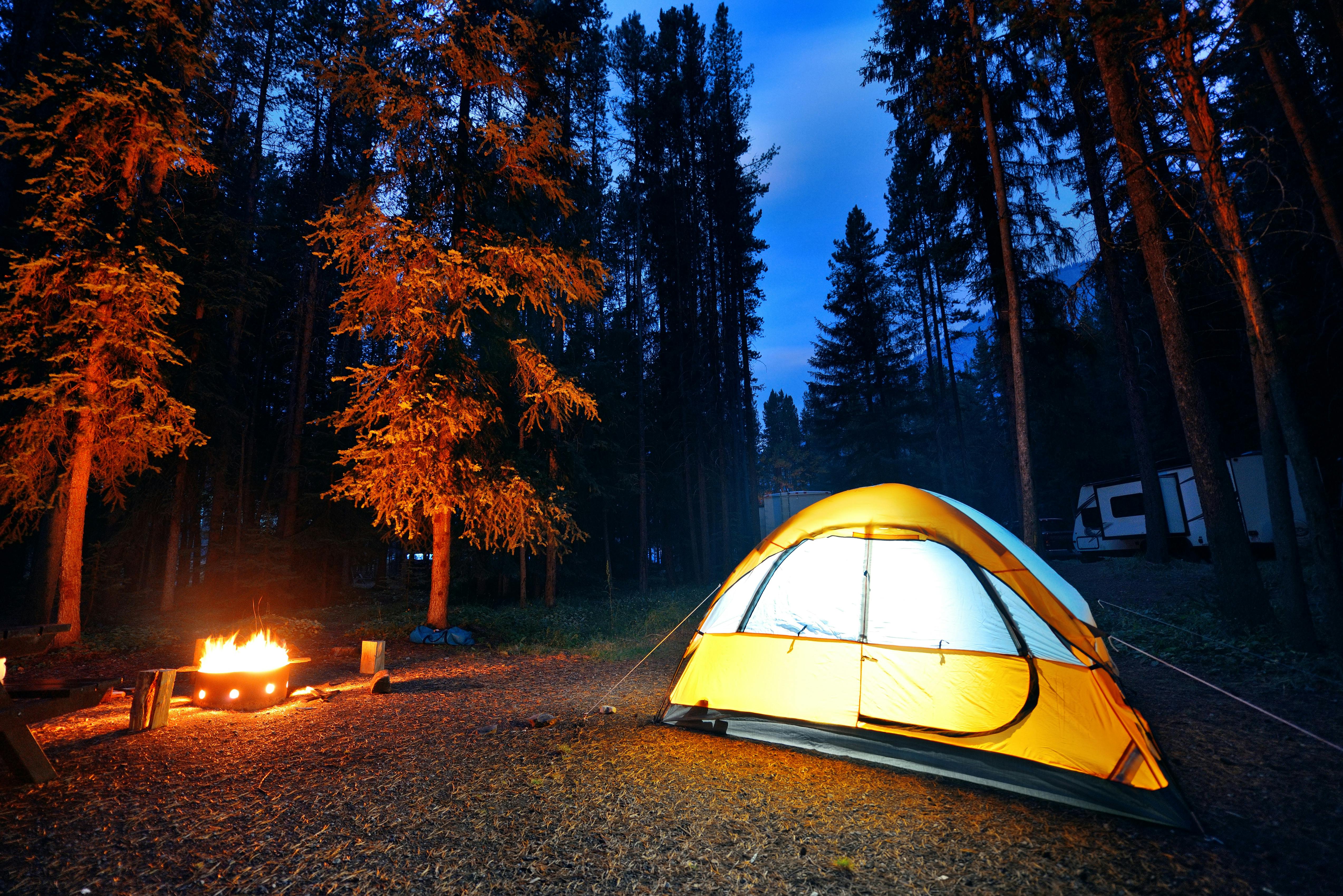 Canadian Rockies camping tour Bindlestiff Tours.jpg