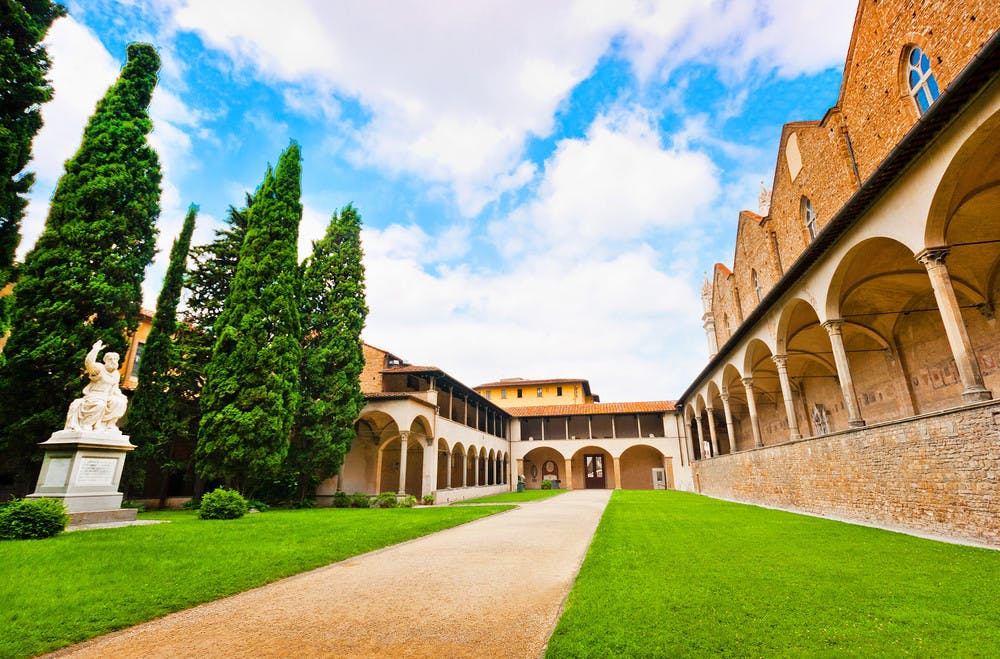 Courtyard of famous Basilica di Santa Croce in Florence, Italy.jpg
