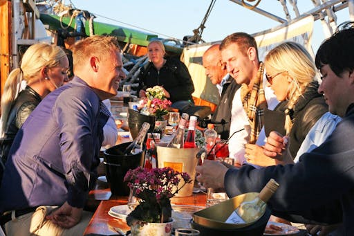 Fjord evening cruise with shrimp buffet 9.jpg