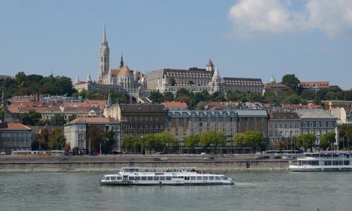 ideal 4 hour tour budapest with danube cruise 04.jpeg