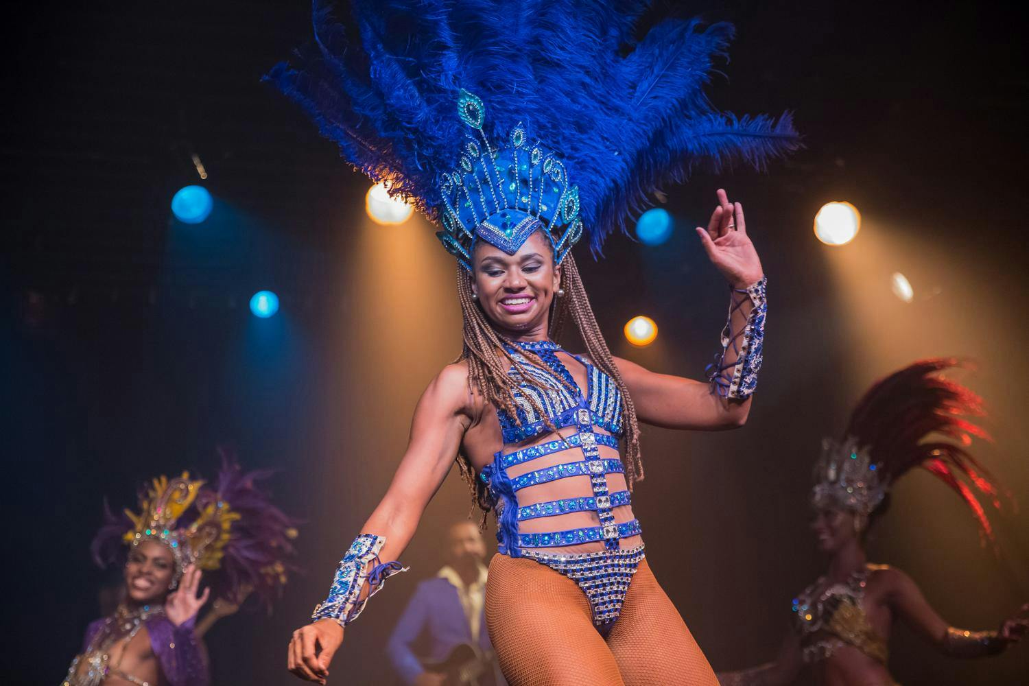 Ginga tropical carnival show Rio de Janeiro Brazil 2.jpg