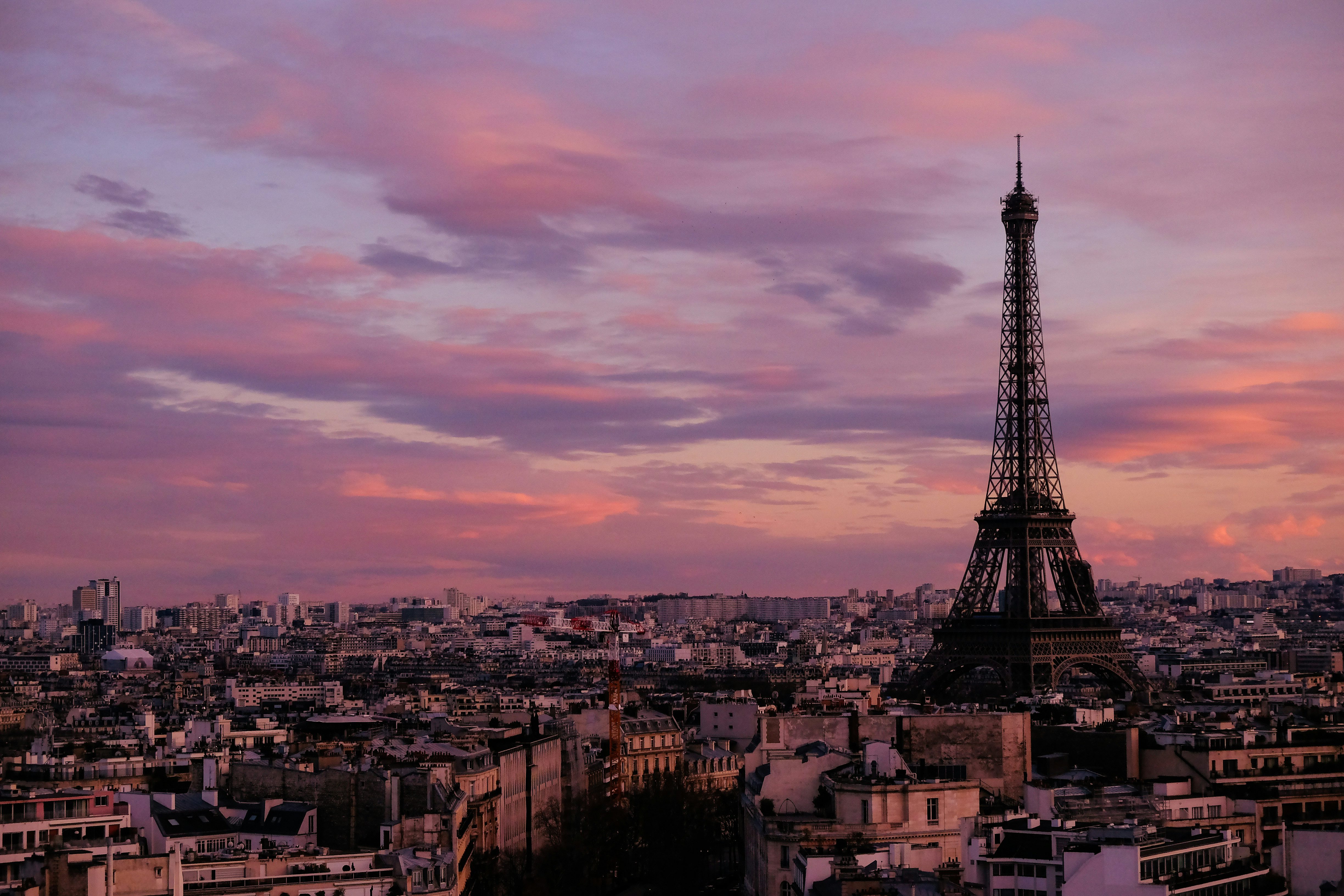 Ti Porto A Parigi Sulla Torre Eiffel Canzone