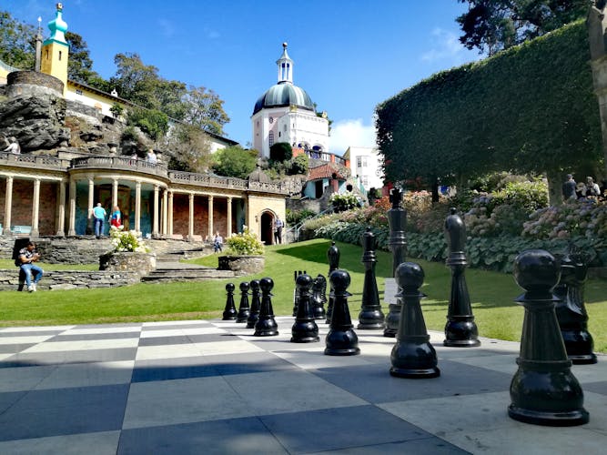 One day Portmeirion, castles and Snowdonia viewpoint tour