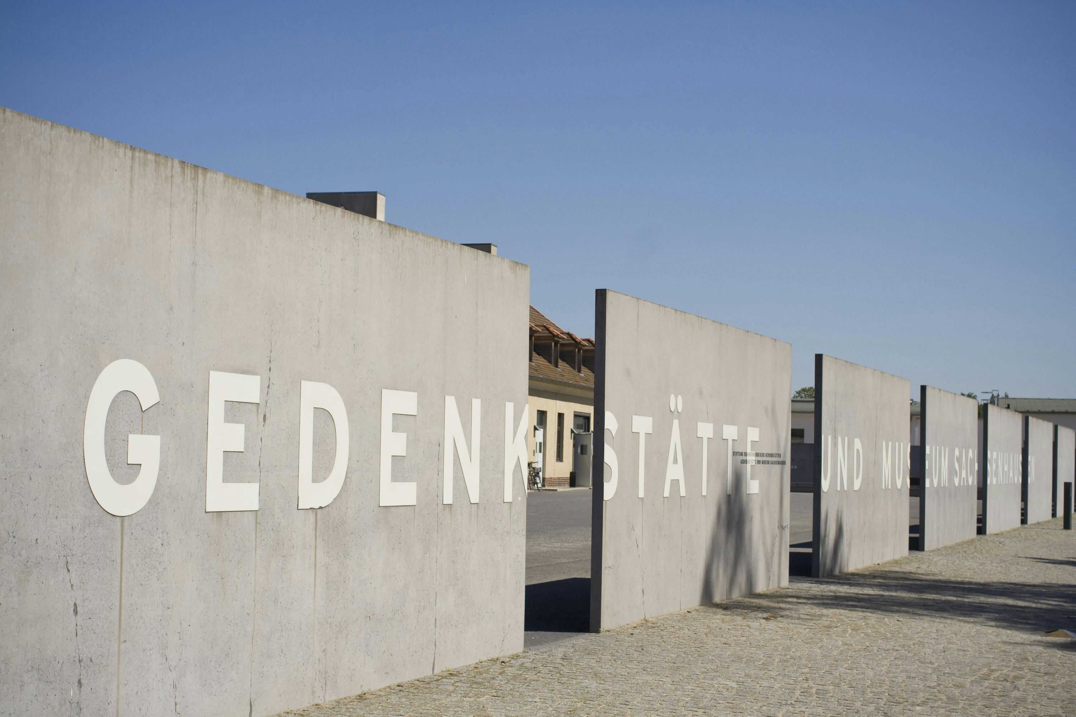 Bus Tour- Sachsenhausen 3.JPG