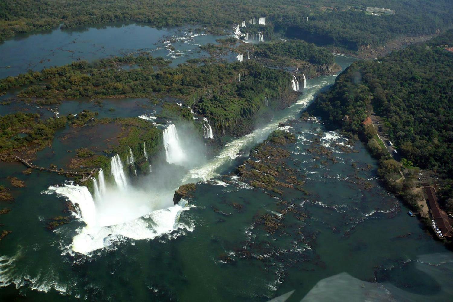 Iguassu waterfall helicopter flight 3.jpg