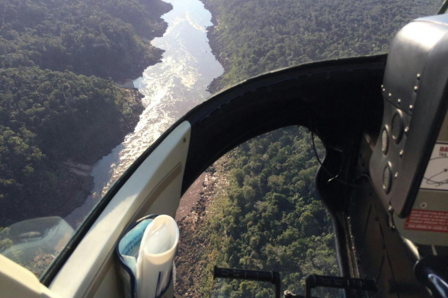 Iguassu waterfall helicopter flight 5.jpg