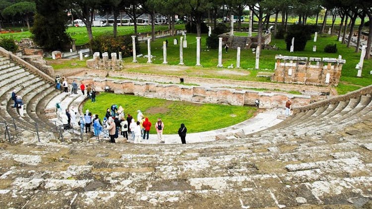 Private walking tour of Ostia Antica