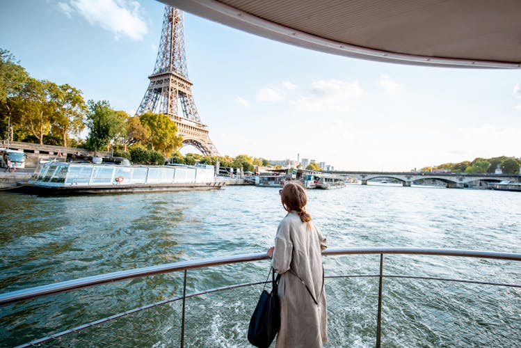 City tour of Paris by bus and tickets for a Seine cruise