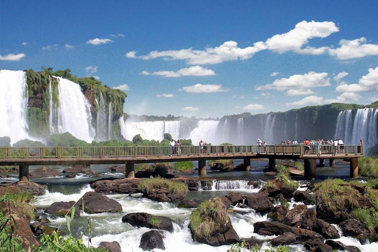 Iguassu Falls full-day tour Brazilian and Argentinian sides