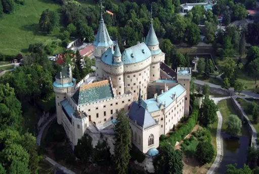 Trencin and Bojnice Castle 02.png