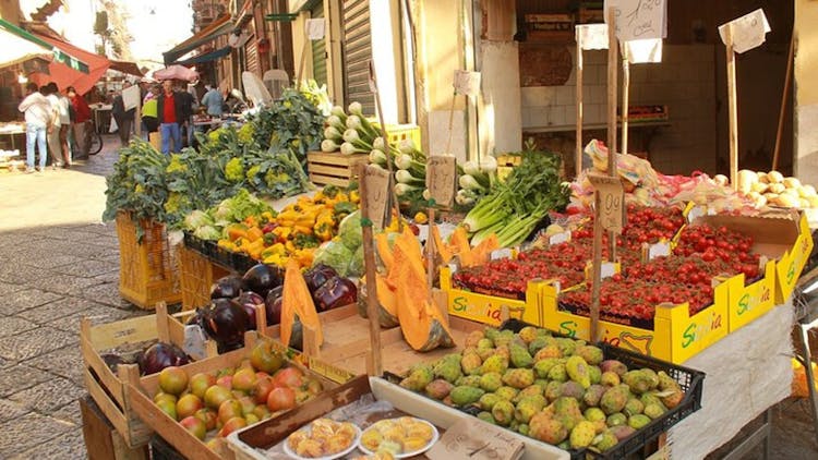 Palermo market street food experience and Monreale tour