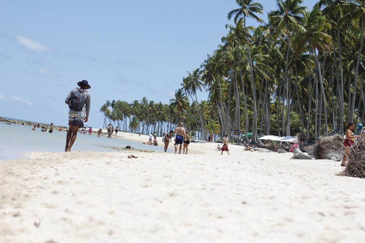 Carneiros Beach Brazil 2.jpg