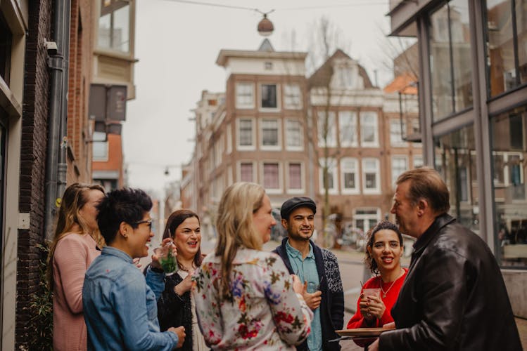 Who is Amsterdam 4-hour walking tour