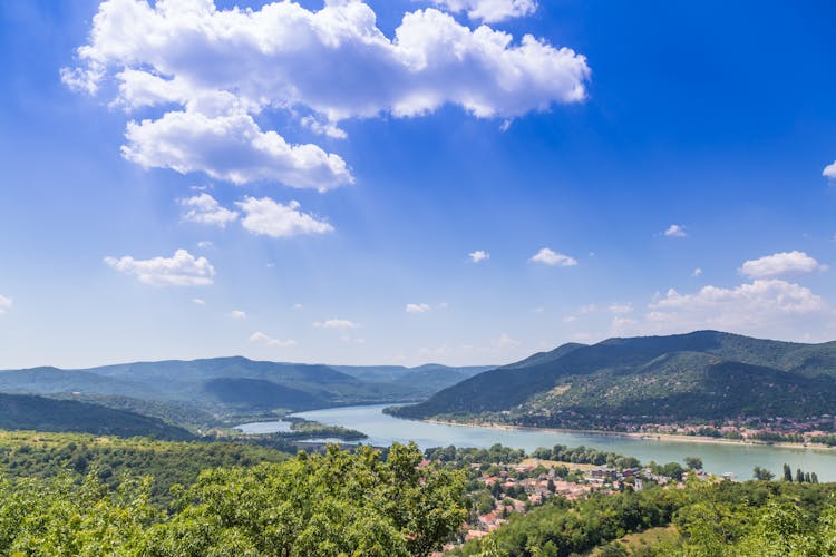 Danube Bend private tour with lunch from Budapest