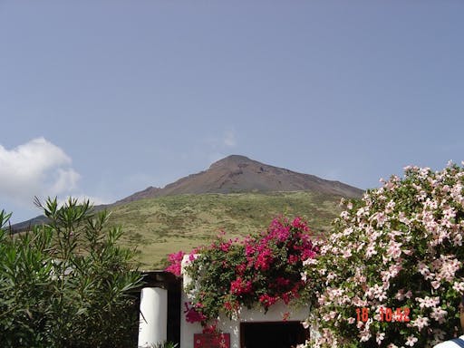 336435_stromboli.jpg