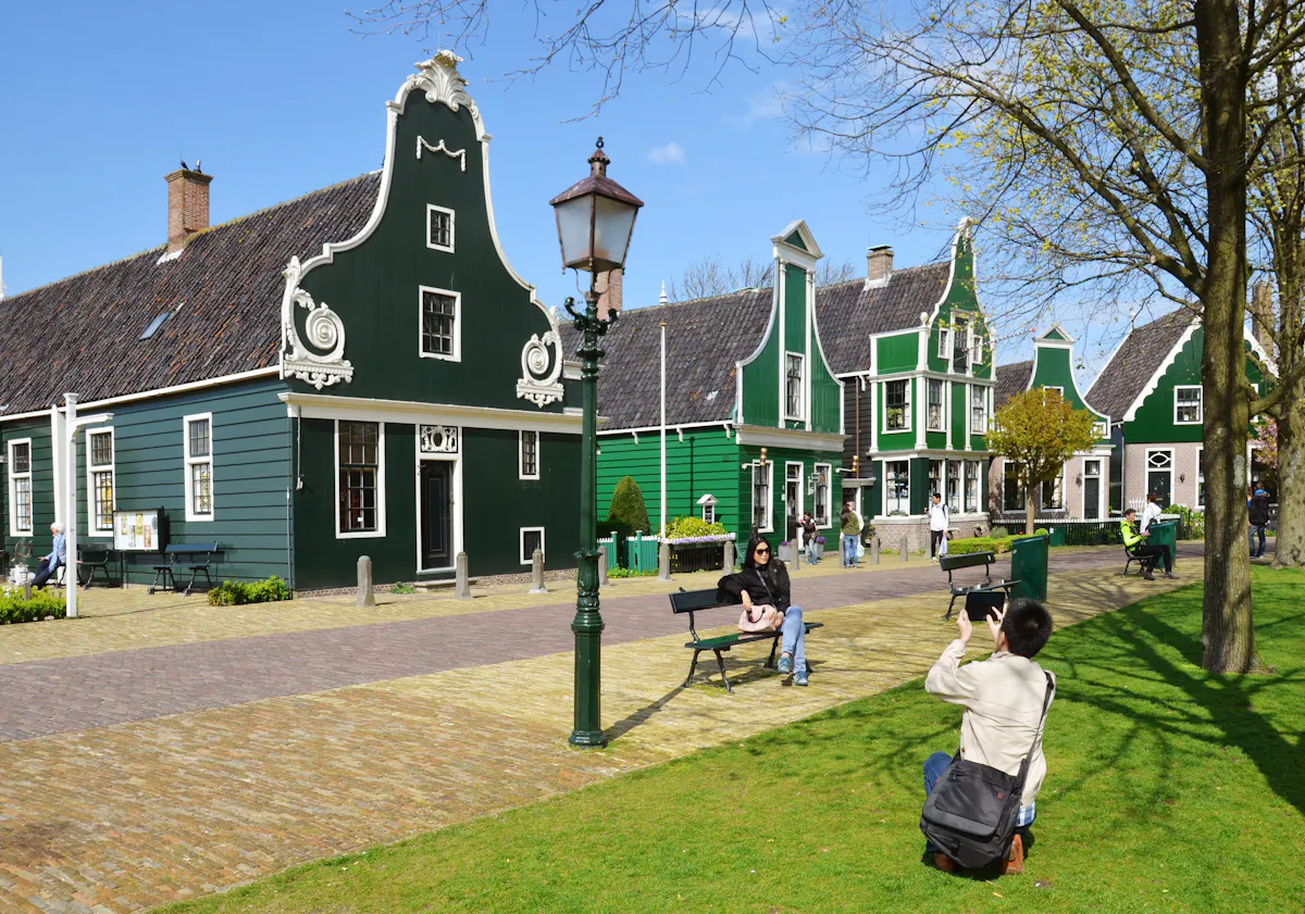1. Zaanse Schans Village (2).jpg