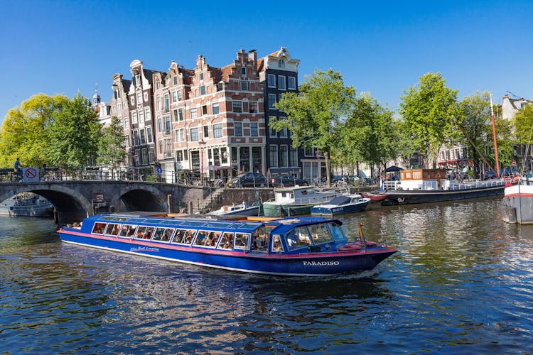 Half-day Zaanse Schans tour and canal cruise of Amsterdam