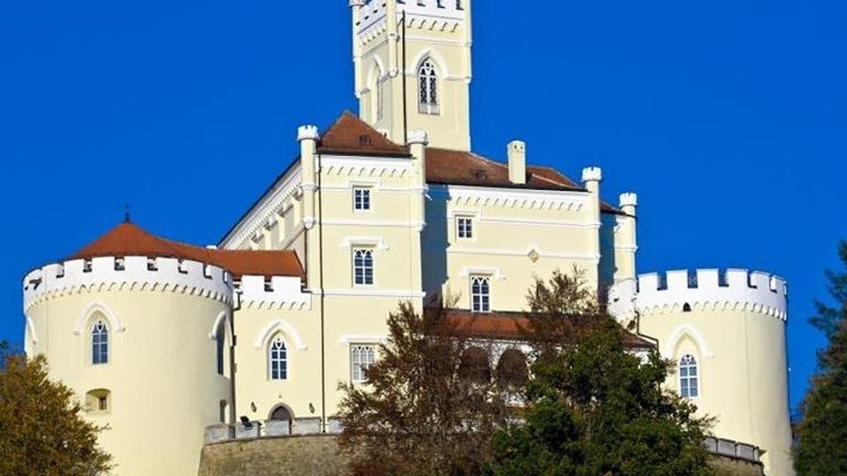 Varazdin Baroque Town and Trakoscan Castle - Small Group Day Trip from Zagreb 01.jpg
