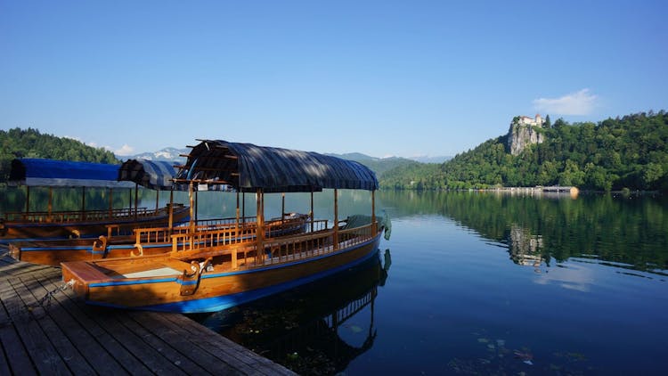 Alpine lakes tour from Ljubljana