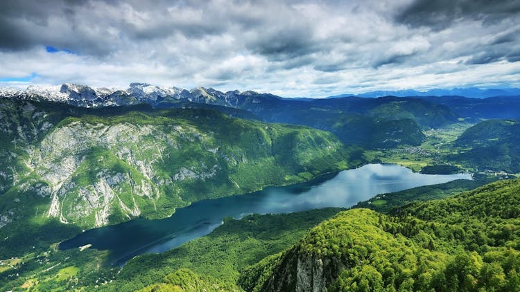 Alpine lakes tour from Ljubljana