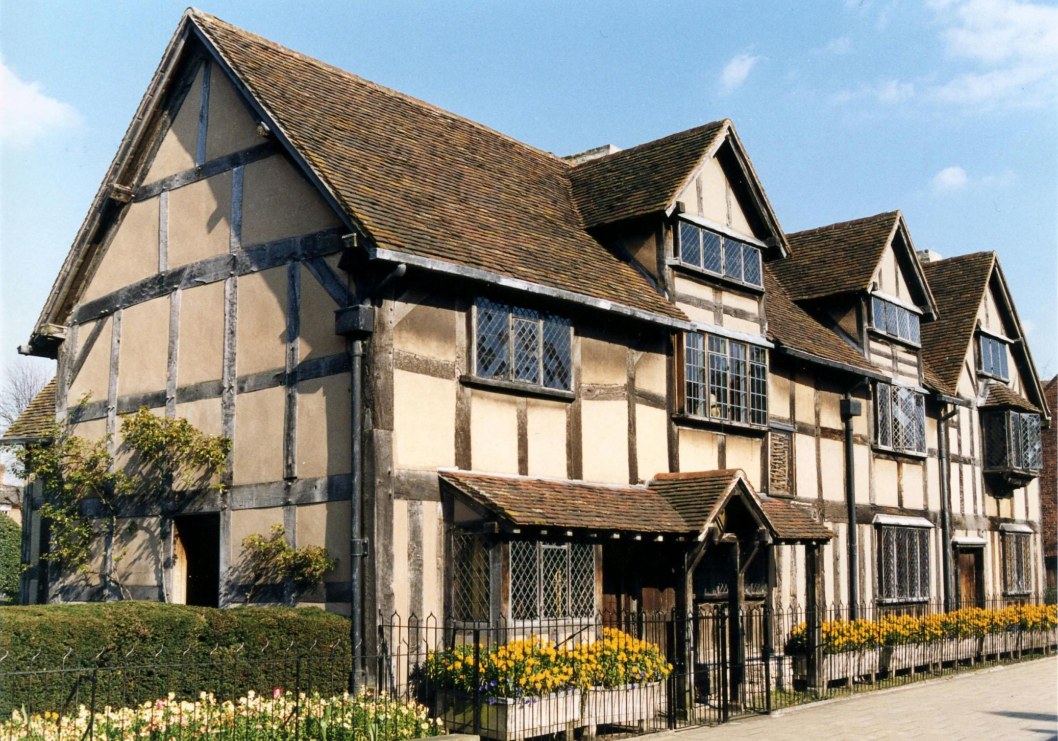 shakespeare's birthplace front.JPG